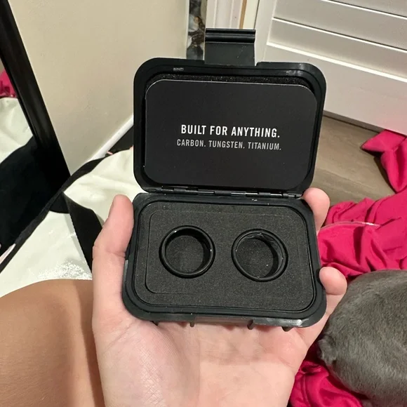 ridge carbon fiber men’s ring with silicon ring - Picture 5 of 6